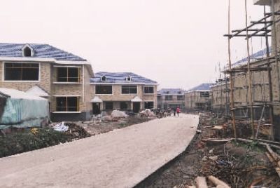 建設(shè)中的江洲墟場安置小區(qū)。